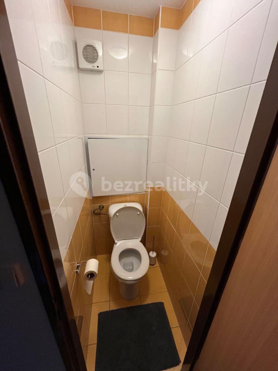 Pronájem bytu 2+kk 45 m², Kukelská, Praha, Praha