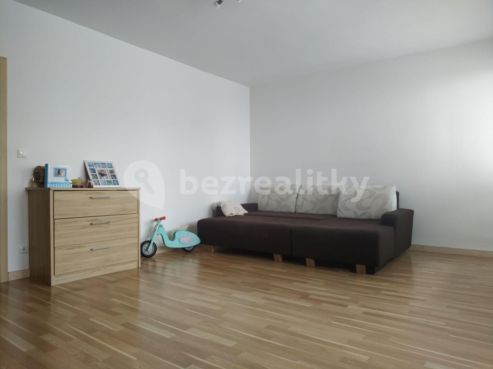 Pronájem bytu 2+1 62 m², Nové Mesto, Bratislavský kraj