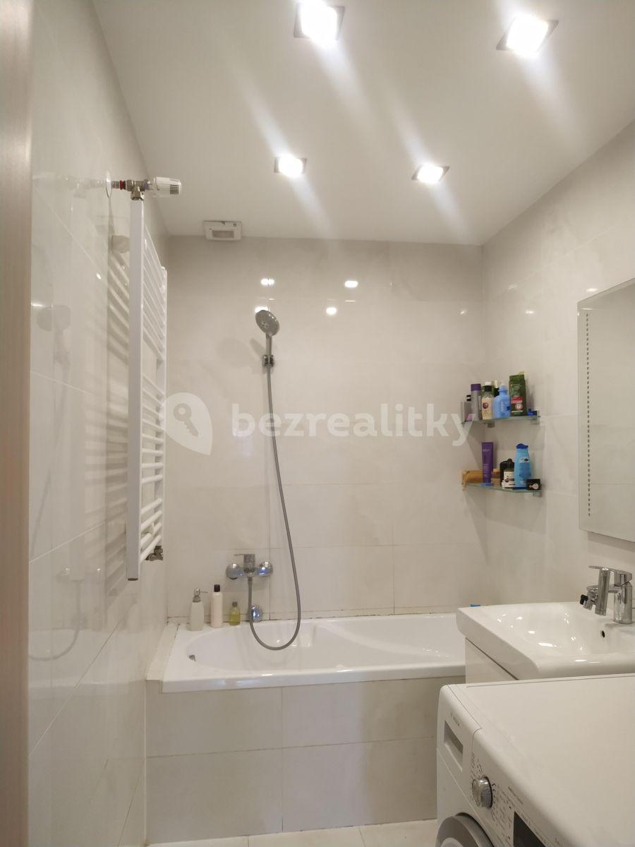 Pronájem bytu 2+1 62 m², Nové Mesto, Bratislavský kraj