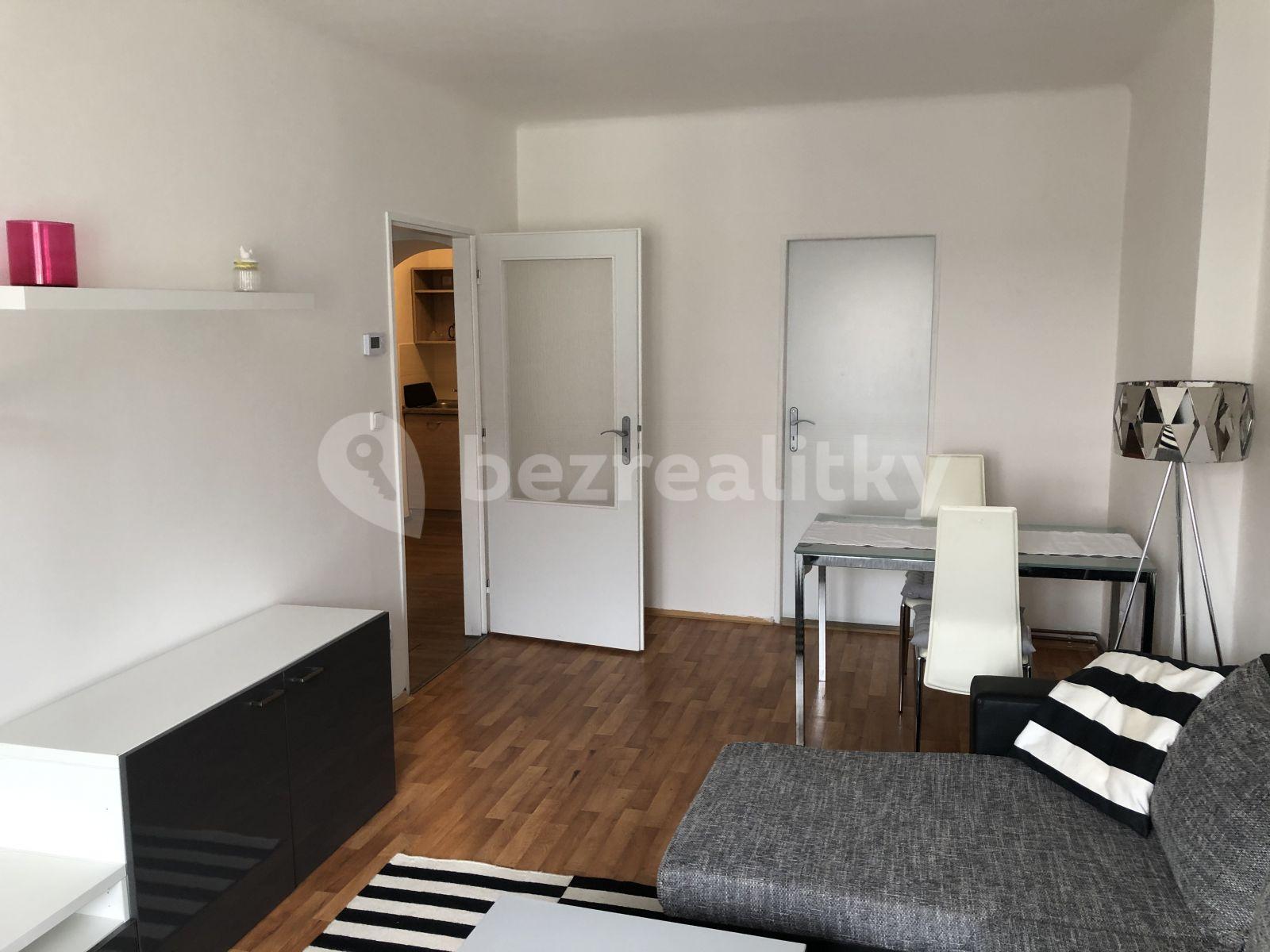 Pronájem bytu 2+kk 47 m², Šaldova, Praha, Praha