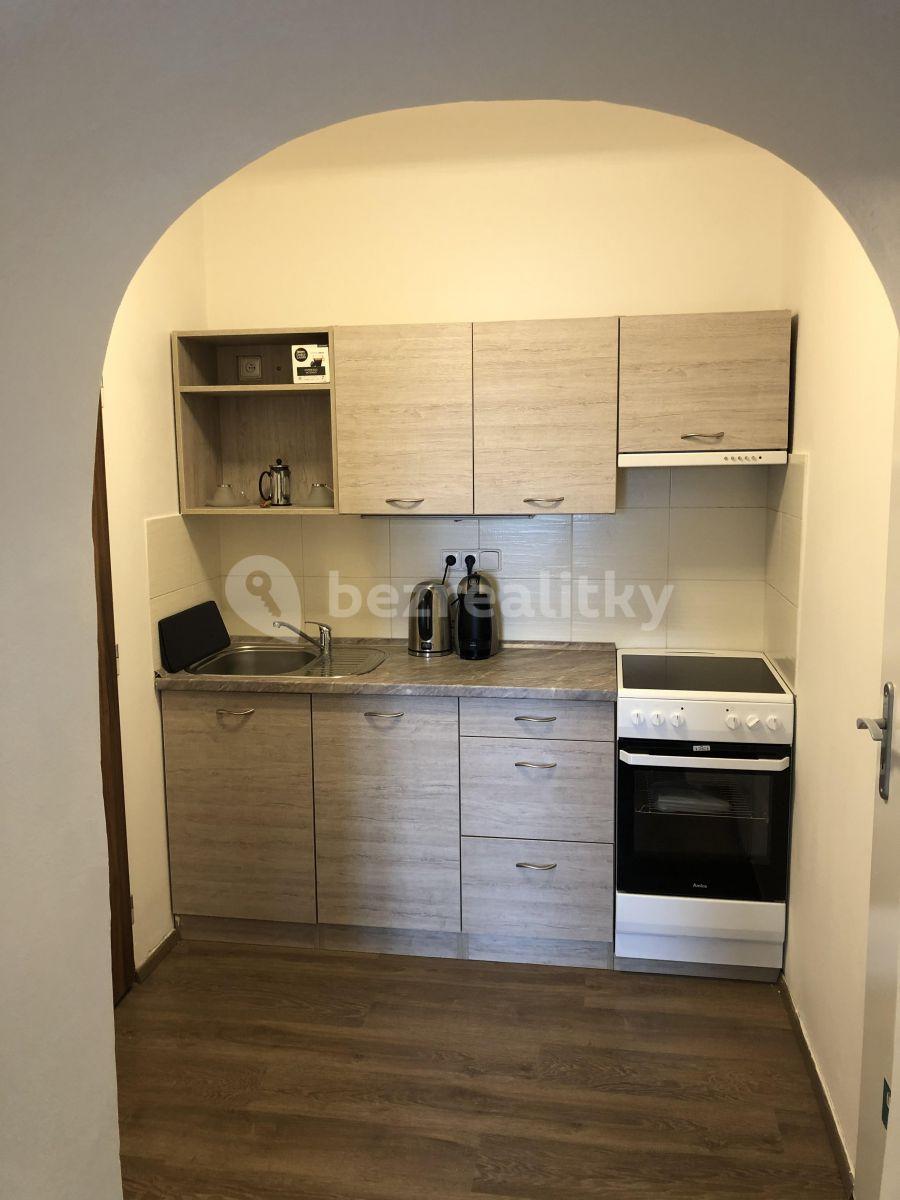 Pronájem bytu 2+kk 47 m², Šaldova, Praha, Praha