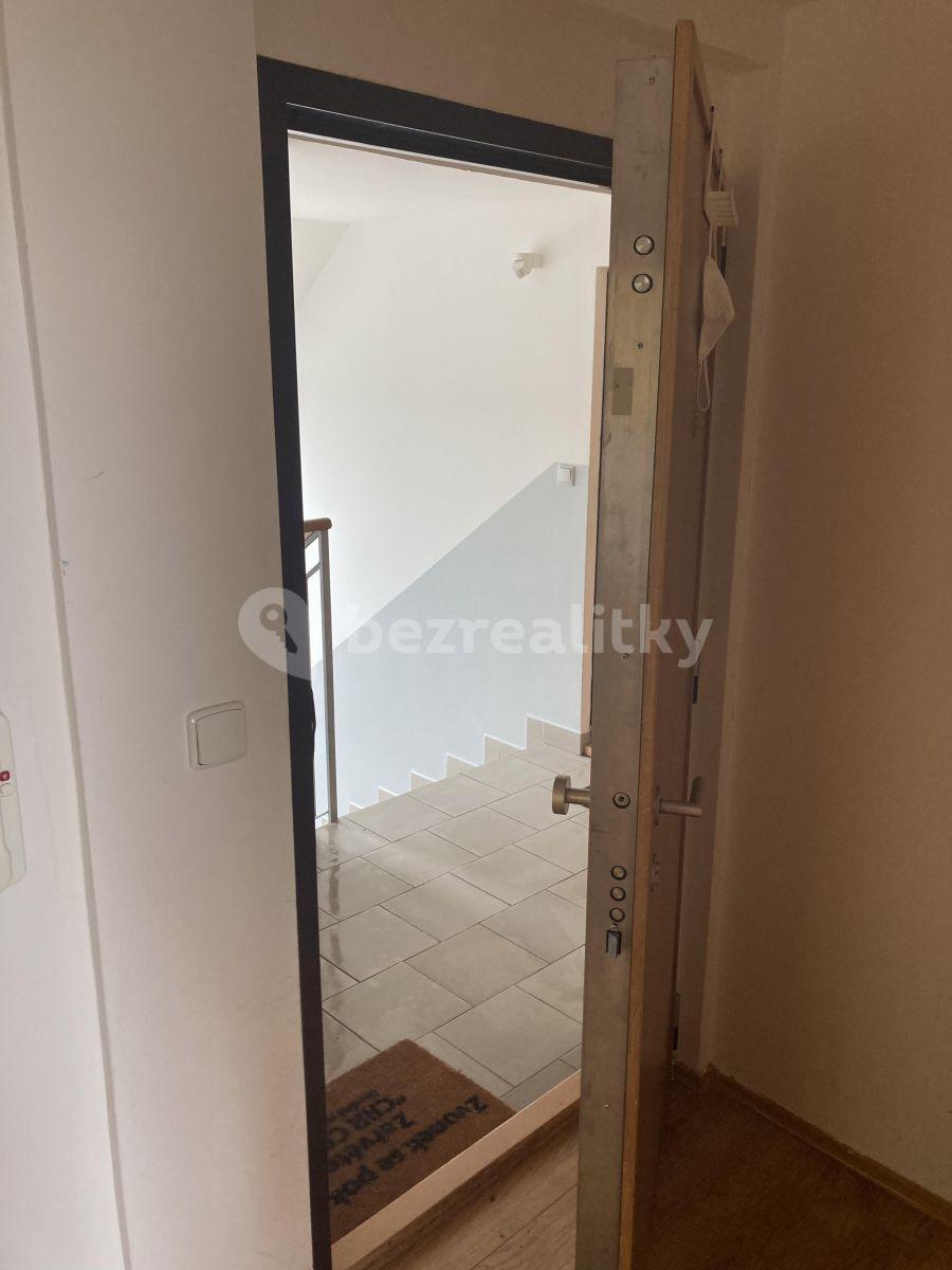 Pronájem bytu 1+kk 50 m², Jabloňová, Praha, Praha