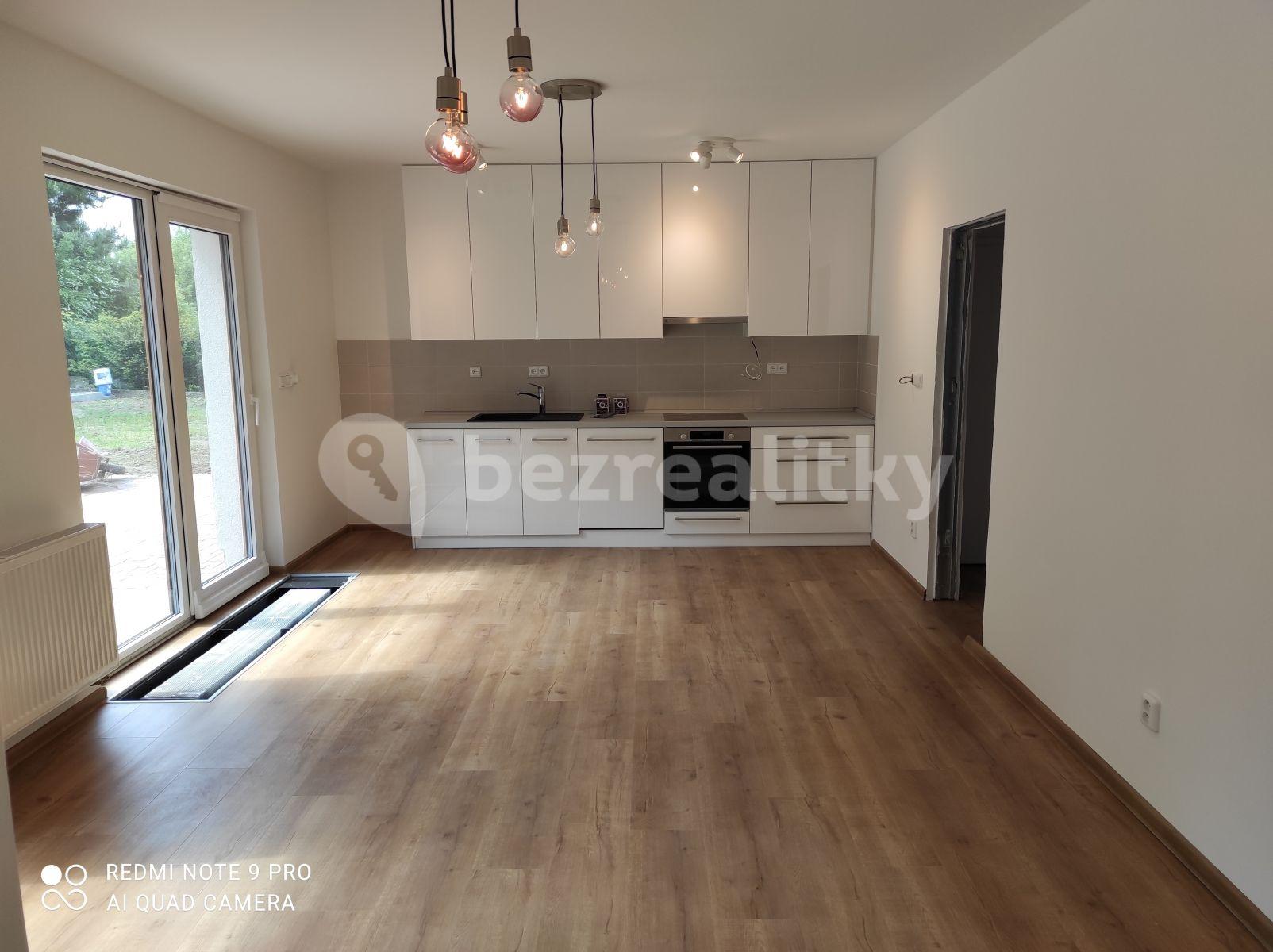 Pronájem domu 99 m², pozemek 430 m², Polní, Křenice, Středočeský kraj