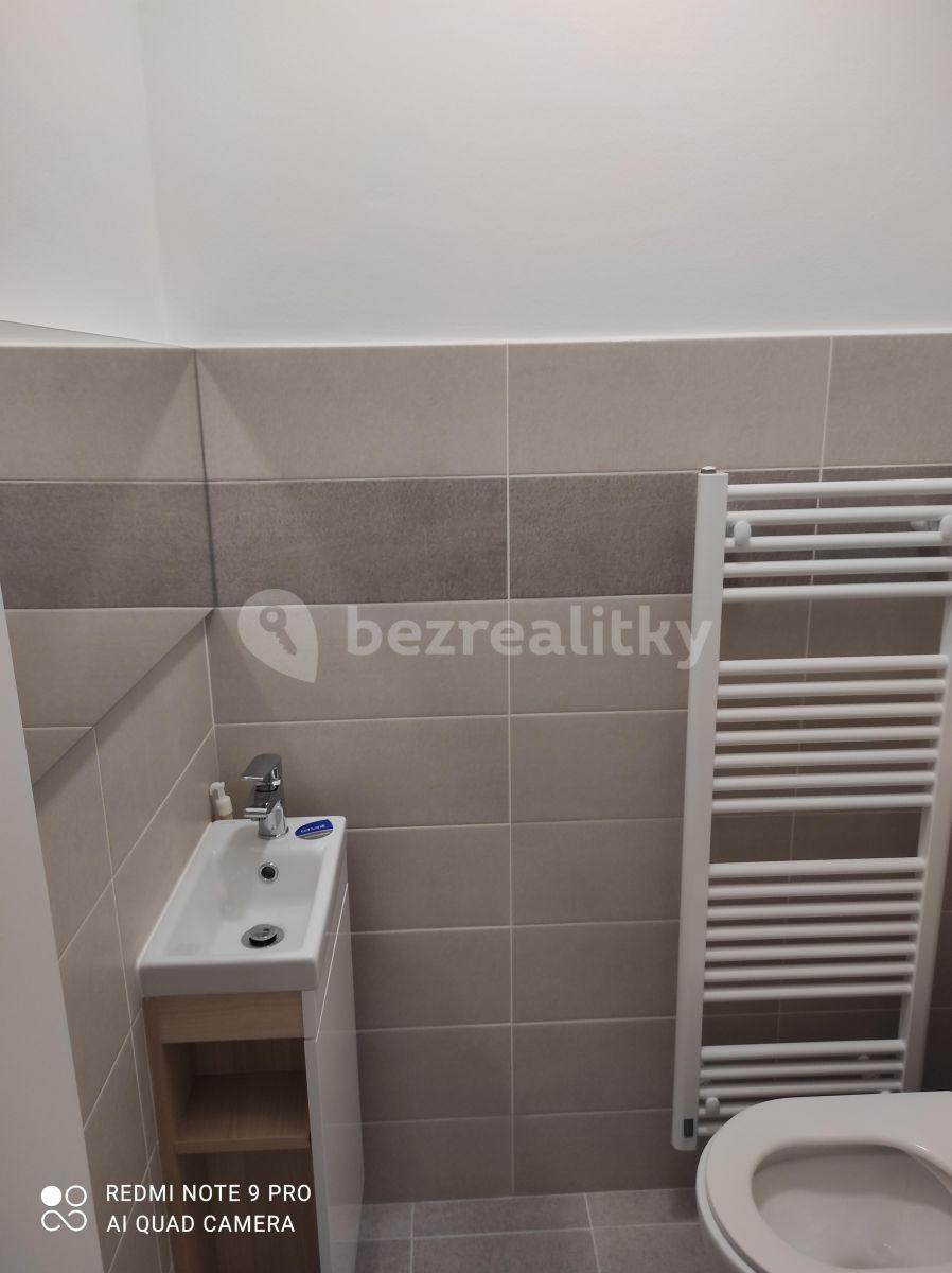 Pronájem domu 99 m², pozemek 430 m², Polní, Křenice, Středočeský kraj