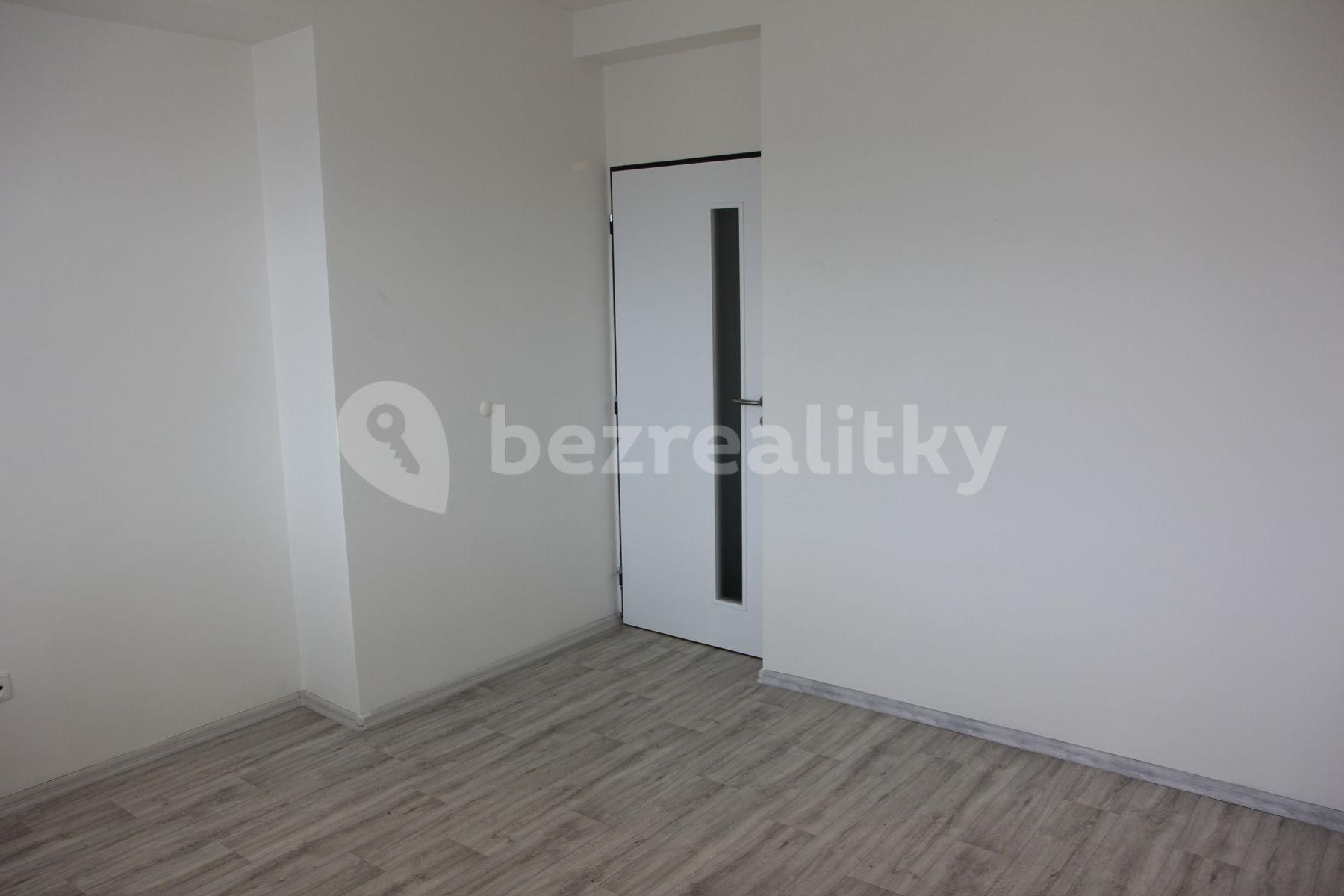 Pronájem bytu 2+1 56 m², Družstevní, Týnec nad Sázavou, Středočeský kraj