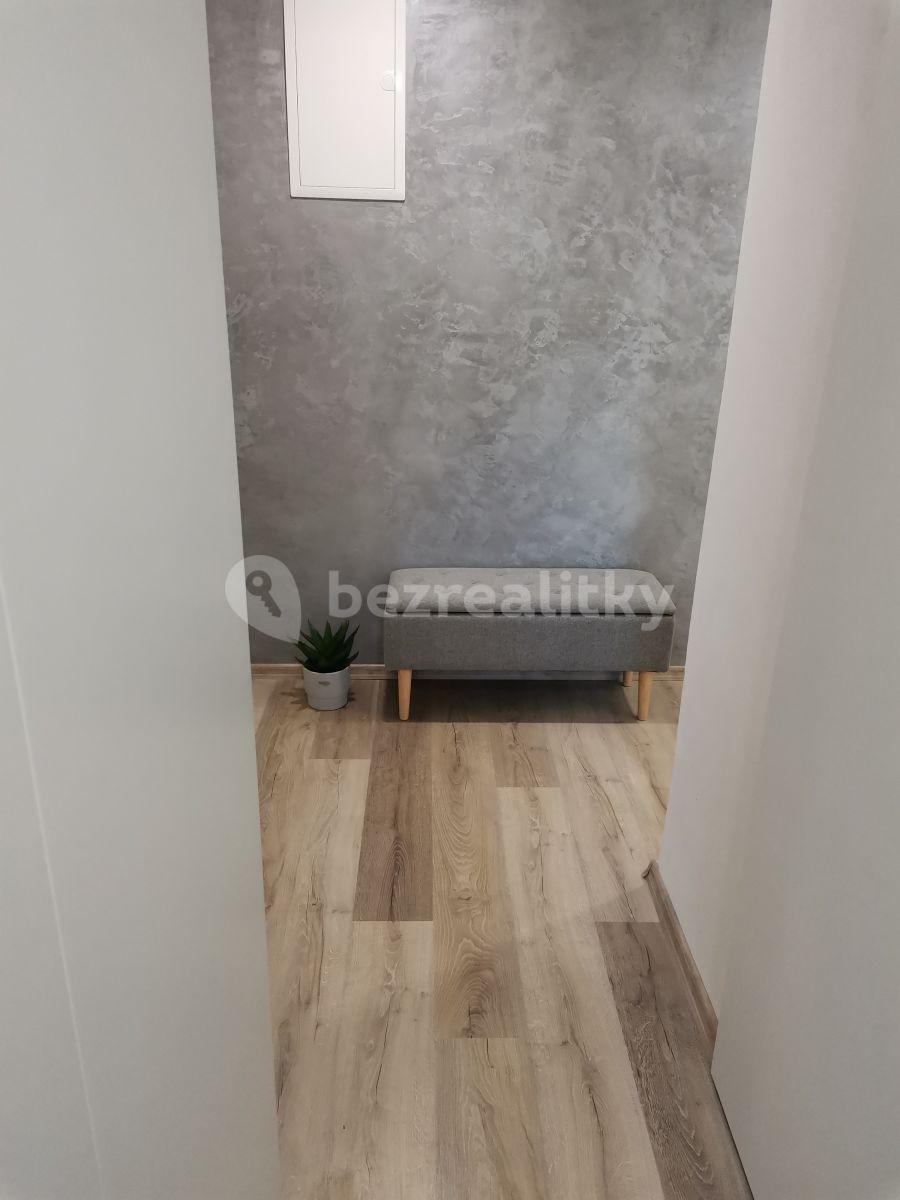 Pronájem bytu 1+1 46 m², Prokopa Holého, Uherské Hradiště, Zlínský kraj