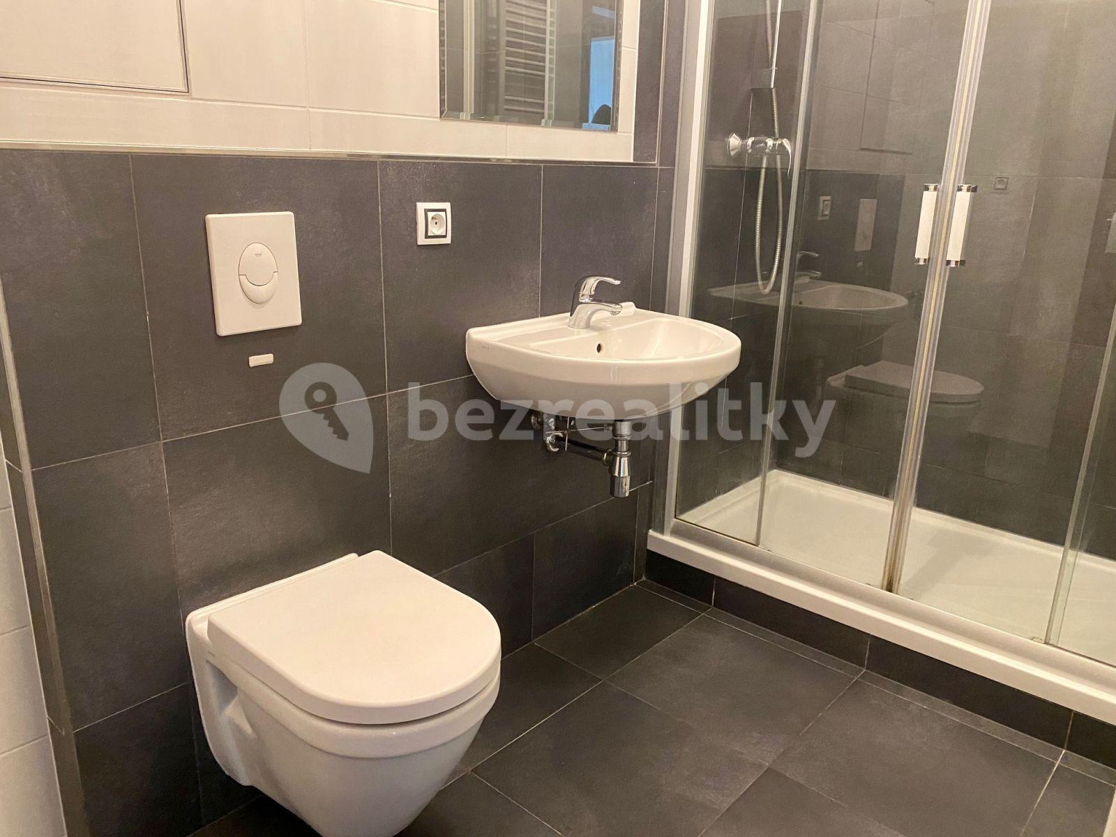 Pronájem bytu 1+kk 32 m², Sousedíkova, Praha, Praha