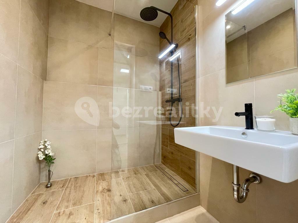 Pronájem bytu 4+kk 75 m², Pertoldova, Praha, Praha