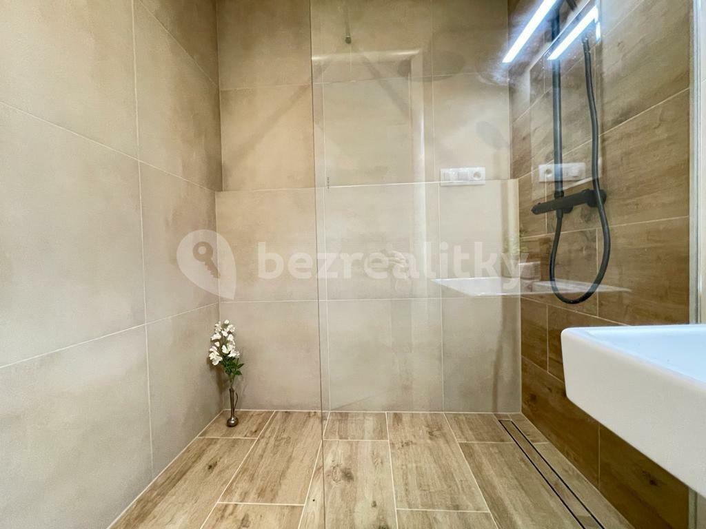 Pronájem bytu 4+kk 75 m², Pertoldova, Praha, Praha