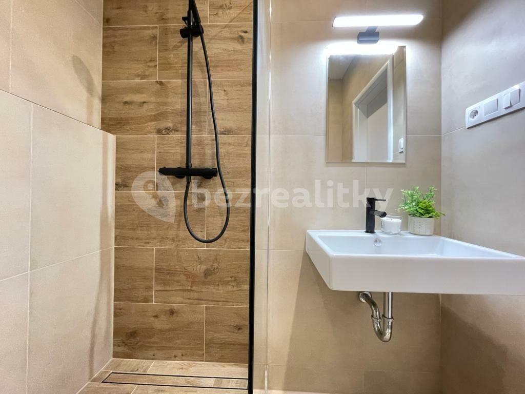 Pronájem bytu 4+kk 75 m², Pertoldova, Praha, Praha