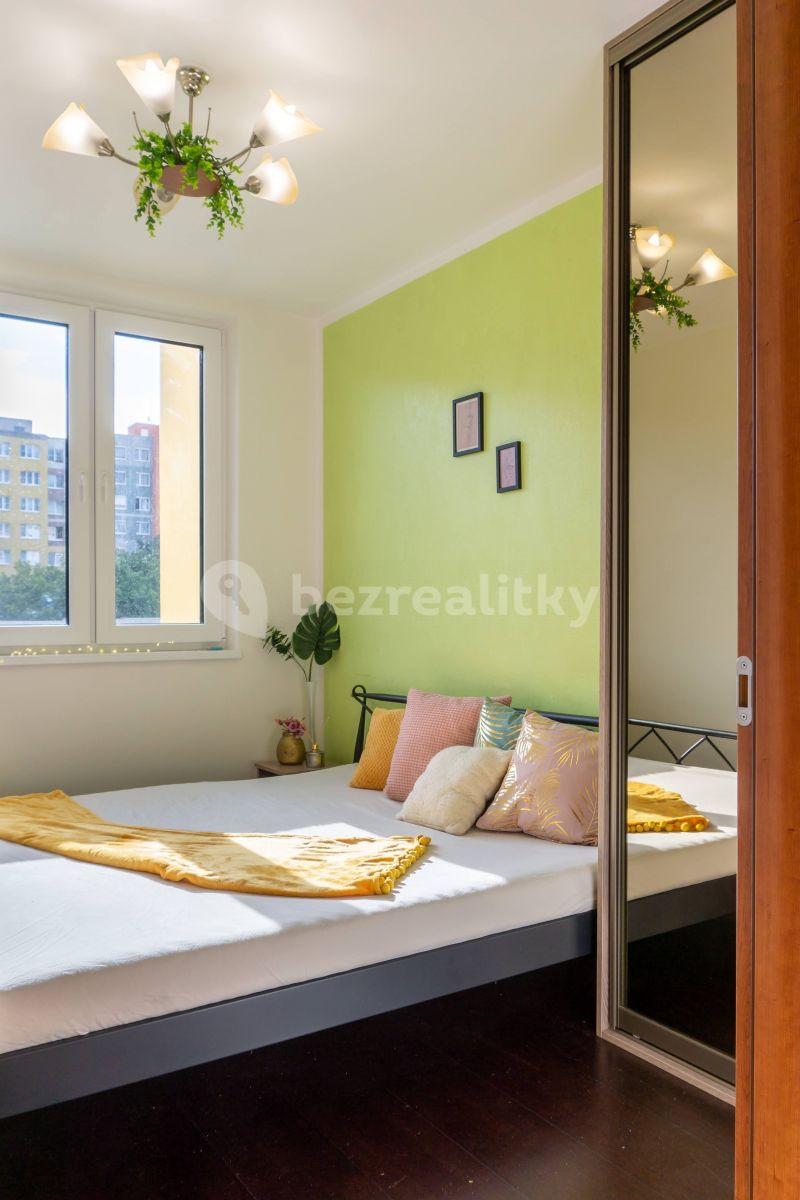 Pronájem bytu 2+kk 43 m², Skuteckého, Praha, Praha