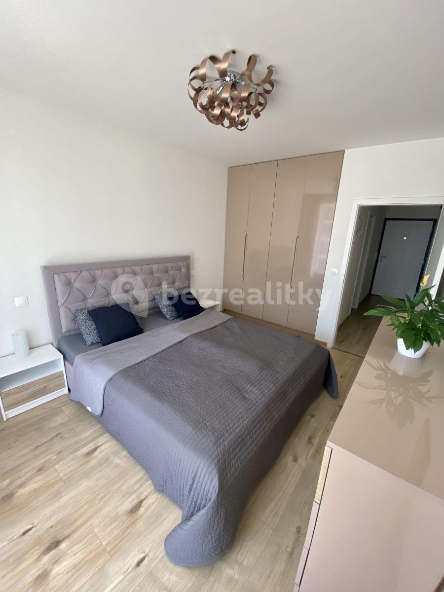 Pronájem bytu 2+1 60 m², Béžová, Petržalka, Bratislavský kraj