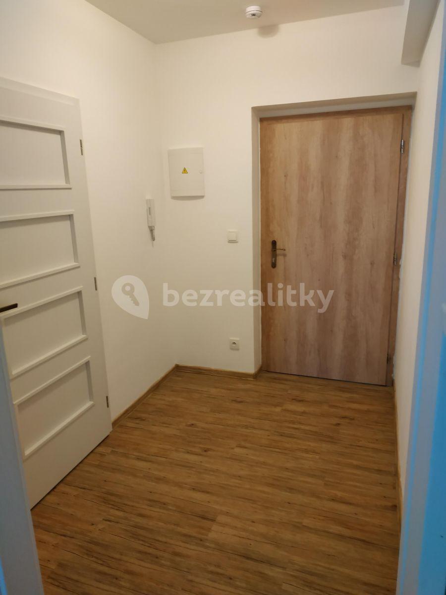 Pronájem bytu Garsoniéra 30 m², U Pivovaru, Dobříš, Středočeský kraj