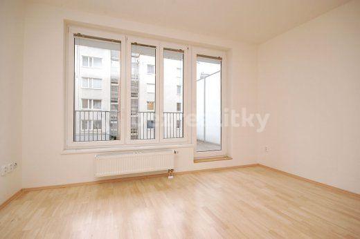 Pronájem bytu 2+kk 74 m², Počernická, Praha, Praha