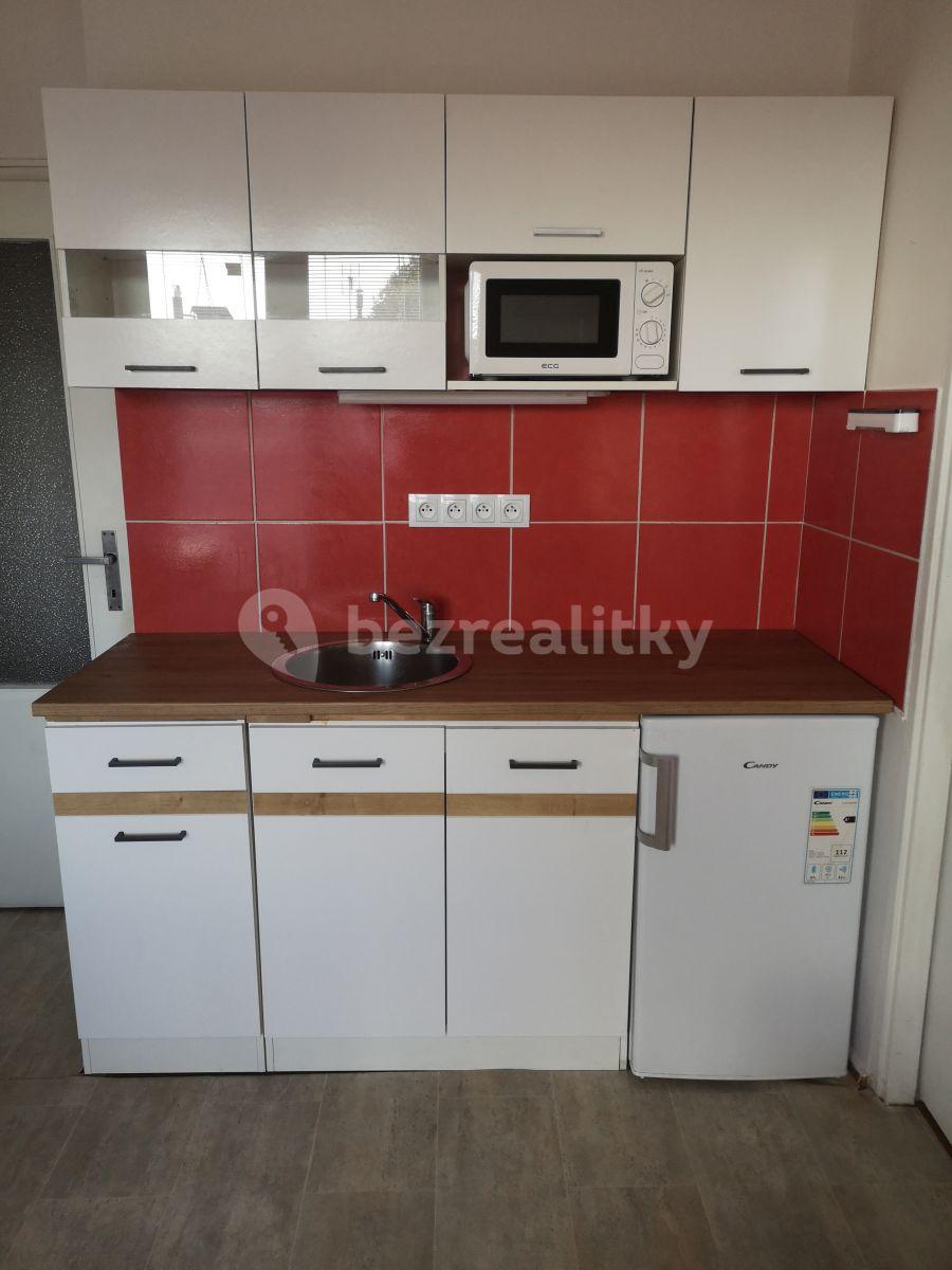 Pronájem bytu 2+kk 33 m², Brixiho, Praha, Praha