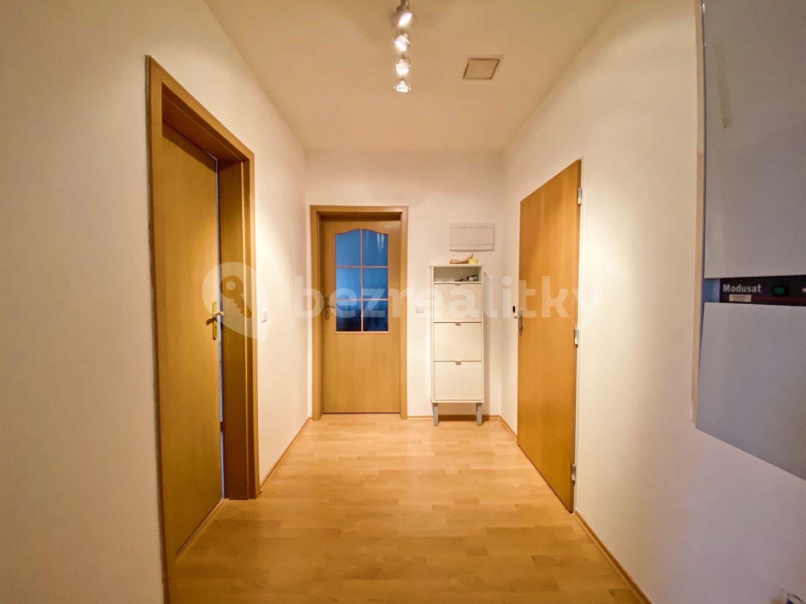 Pronájem bytu 2+1 57 m², Nemocničná, Dolný Kubín, Žilinský kraj