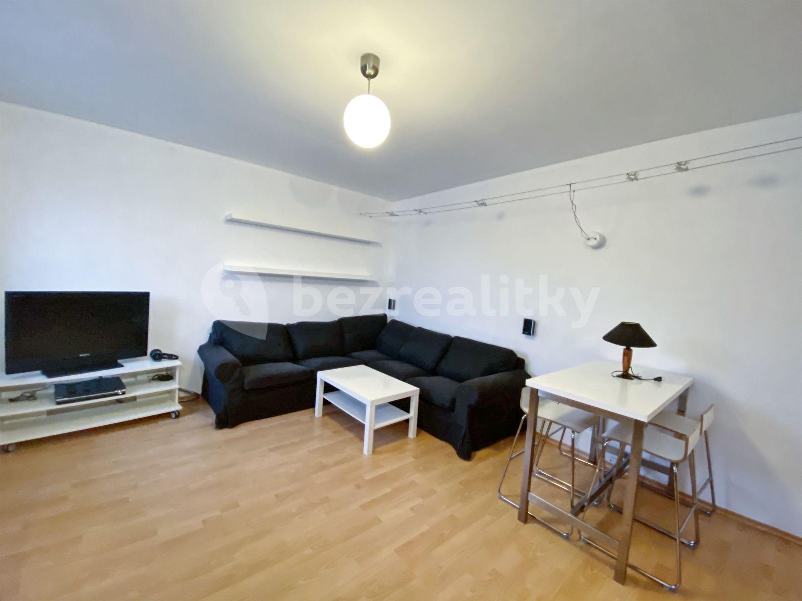 Pronájem bytu 2+1 57 m², Nemocničná, Dolný Kubín, Žilinský kraj