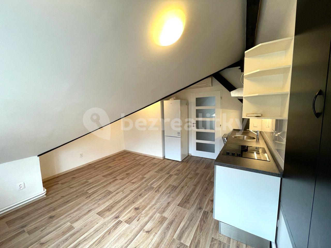 Pronájem bytu 3+1 110 m², Sokolovská, Praha, Praha