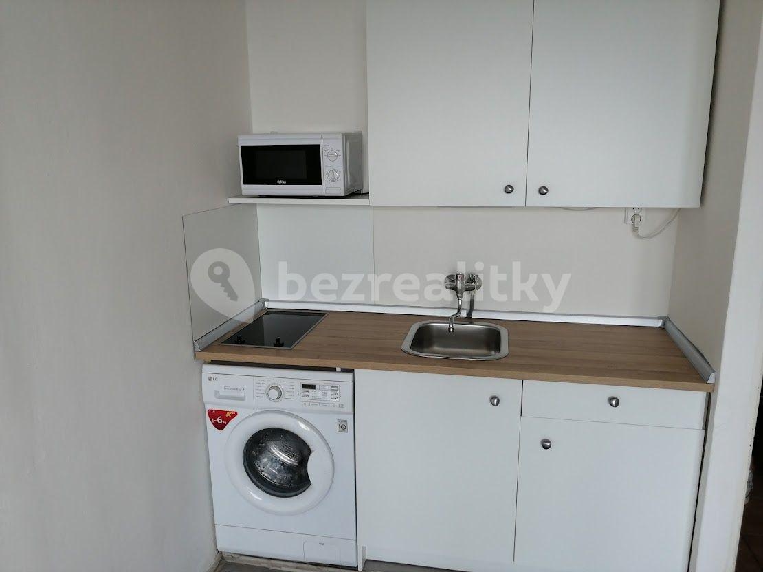 Pronájem bytu 1+kk 24 m², Počernická, Praha, Praha