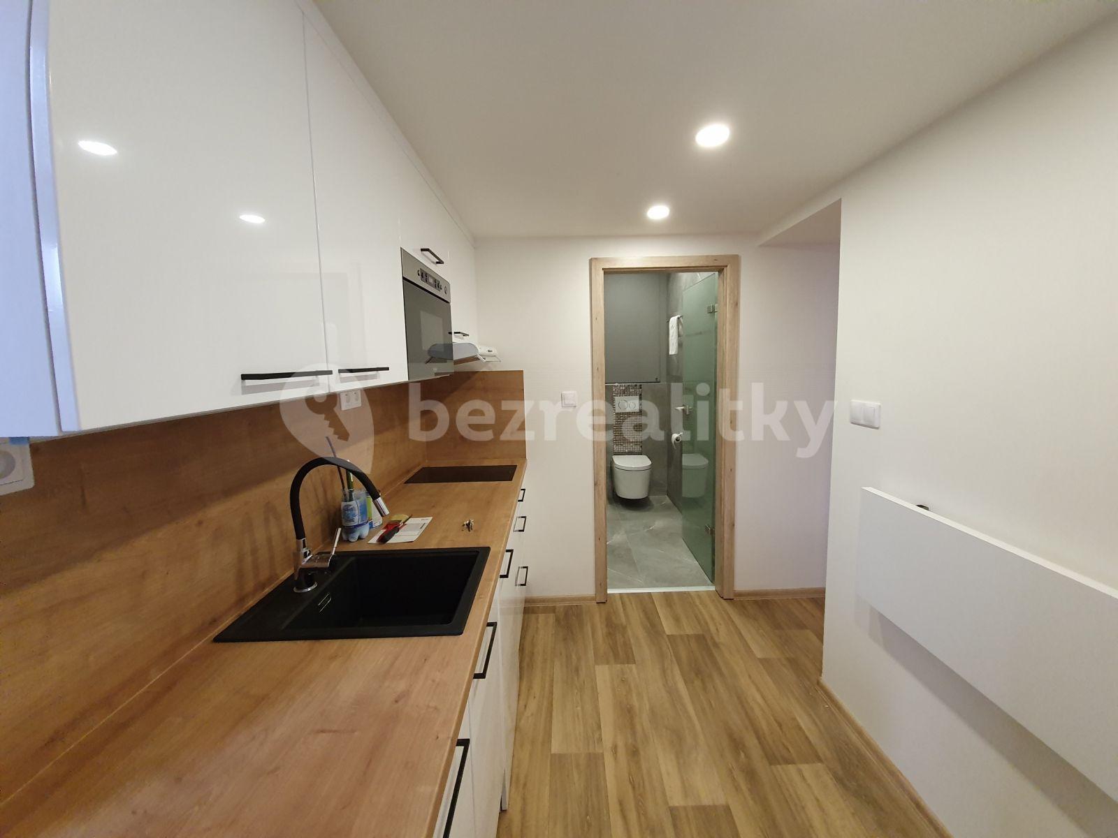 Pronájem bytu 1+1 32 m², Ostrovského, Praha, Praha