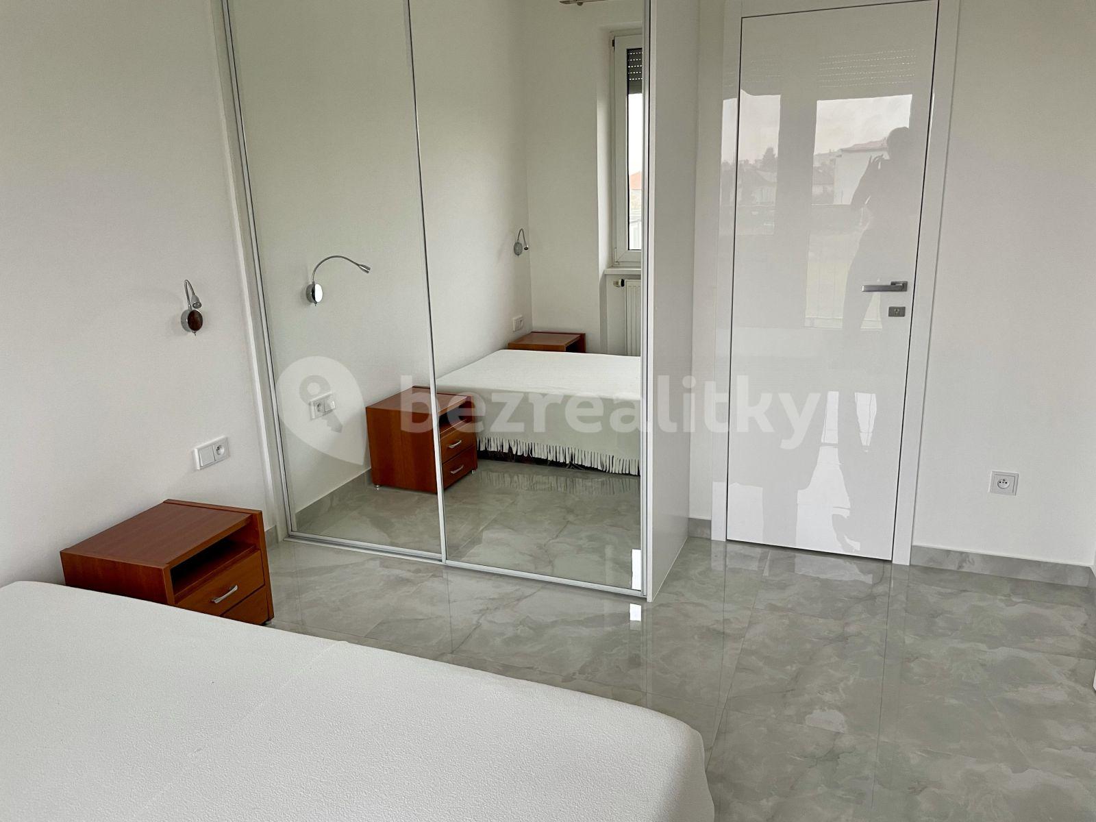 Pronájem bytu 3+kk 70 m², Chotovická, Praha, Praha