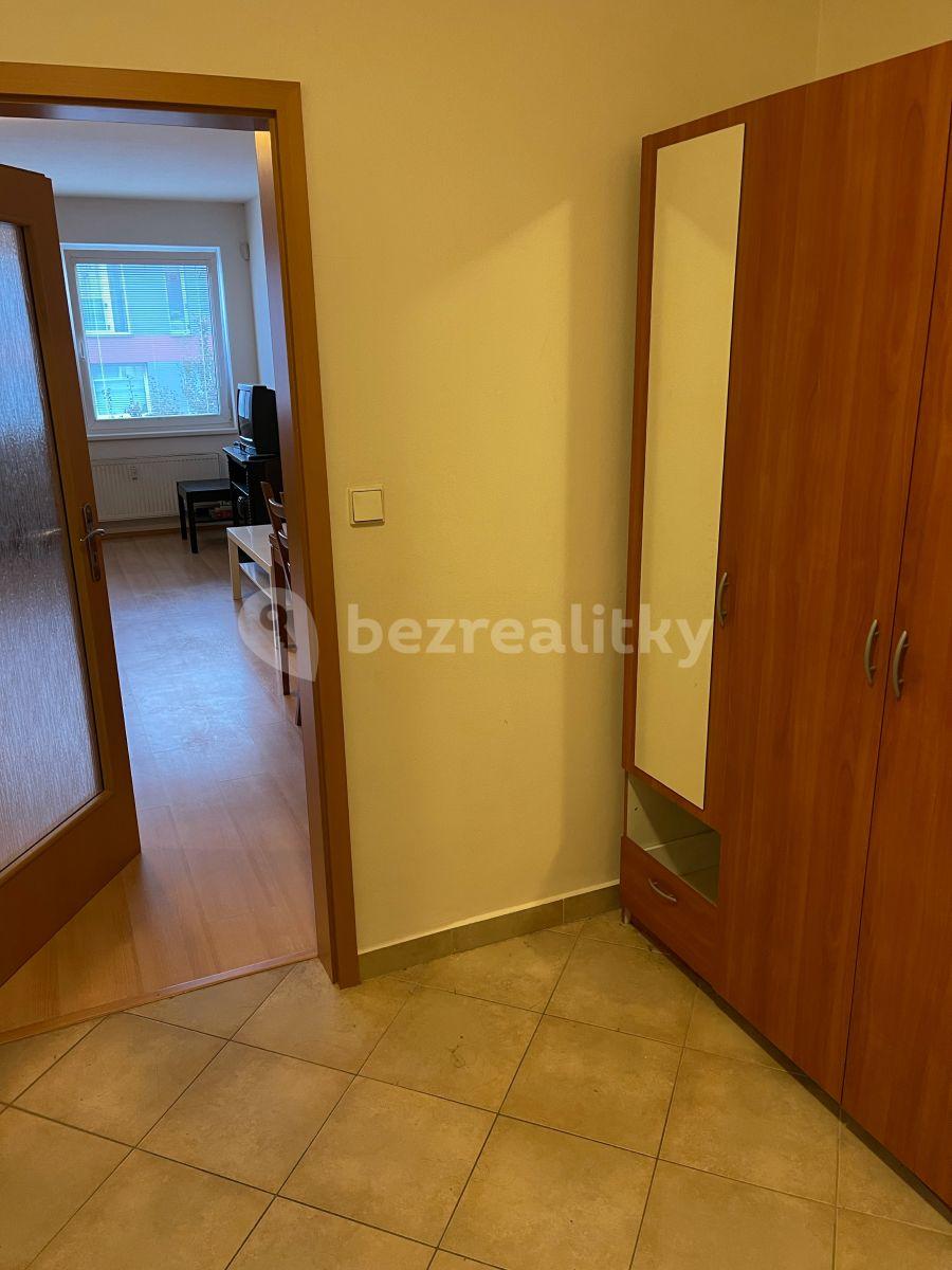 Pronájem bytu 1+kk 37 m², Trmická, Praha, Praha