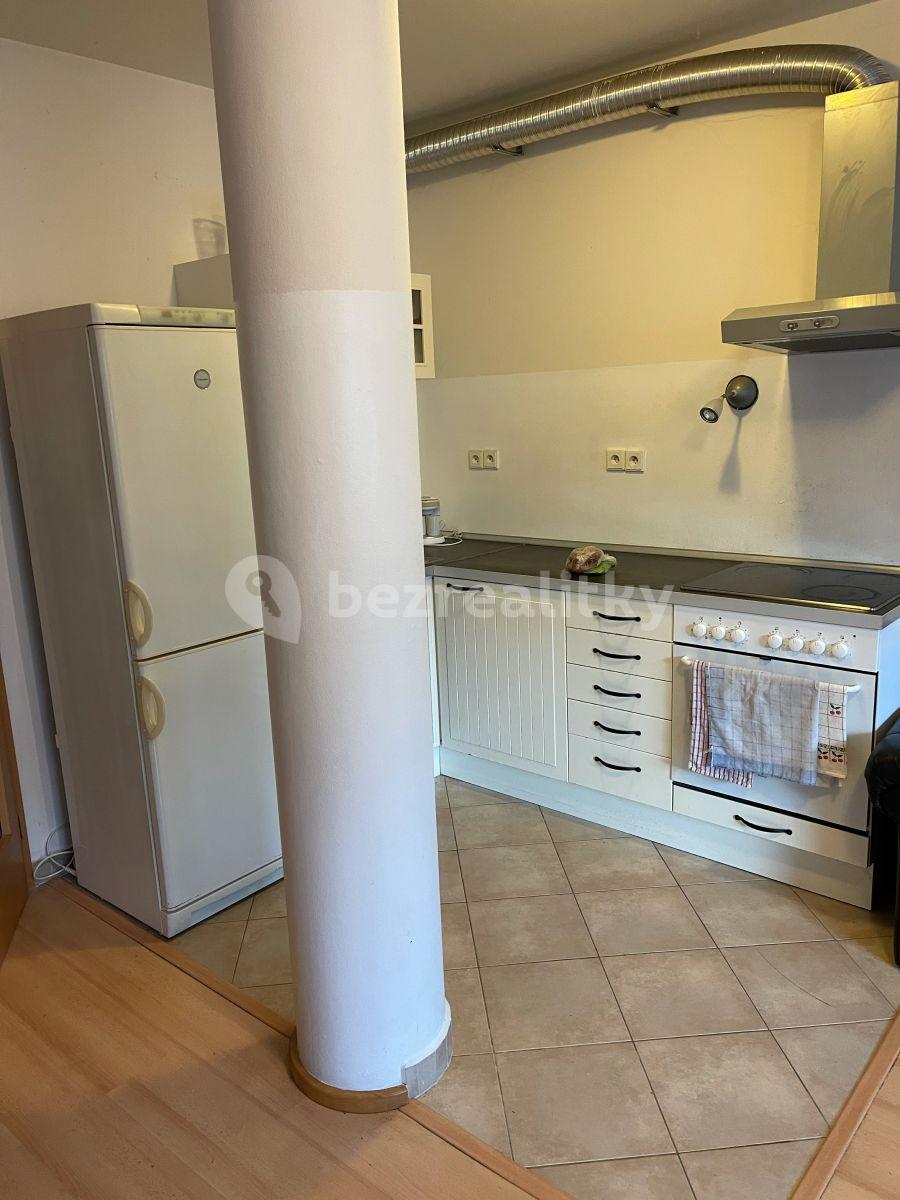 Pronájem bytu 1+kk 37 m², Trmická, Praha, Praha