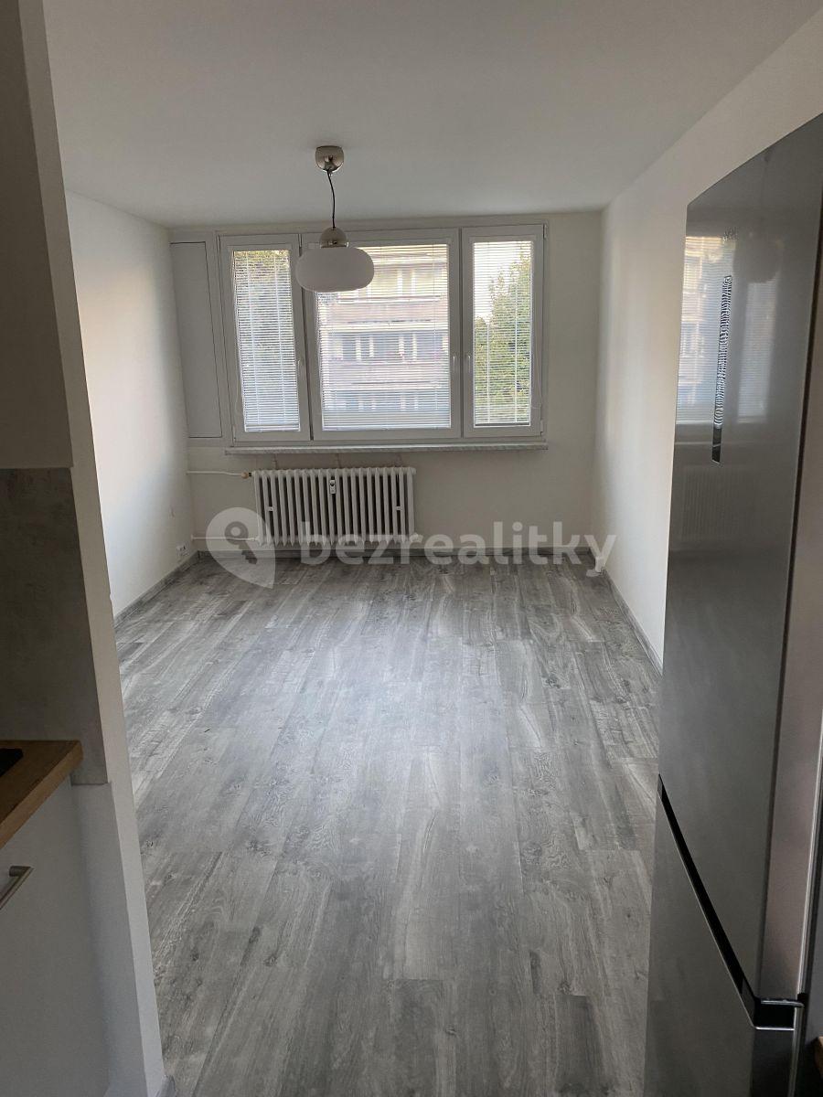 Pronájem bytu 2+kk 41 m², V Zápolí, Praha, Praha