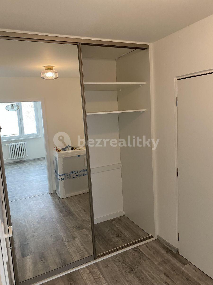 Pronájem bytu 2+kk 41 m², V Zápolí, Praha, Praha