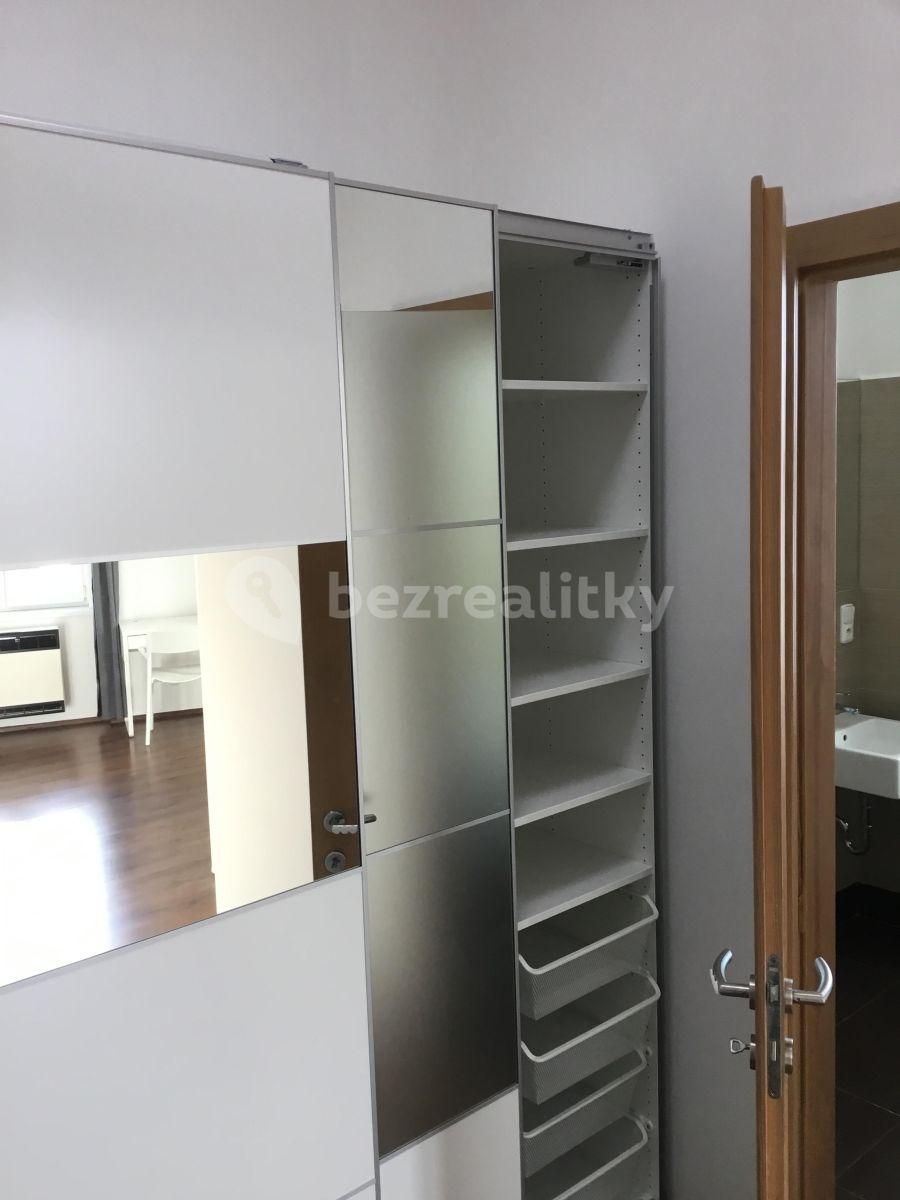 Pronájem bytu 1+kk 31 m², Zenklova, Praha, Praha