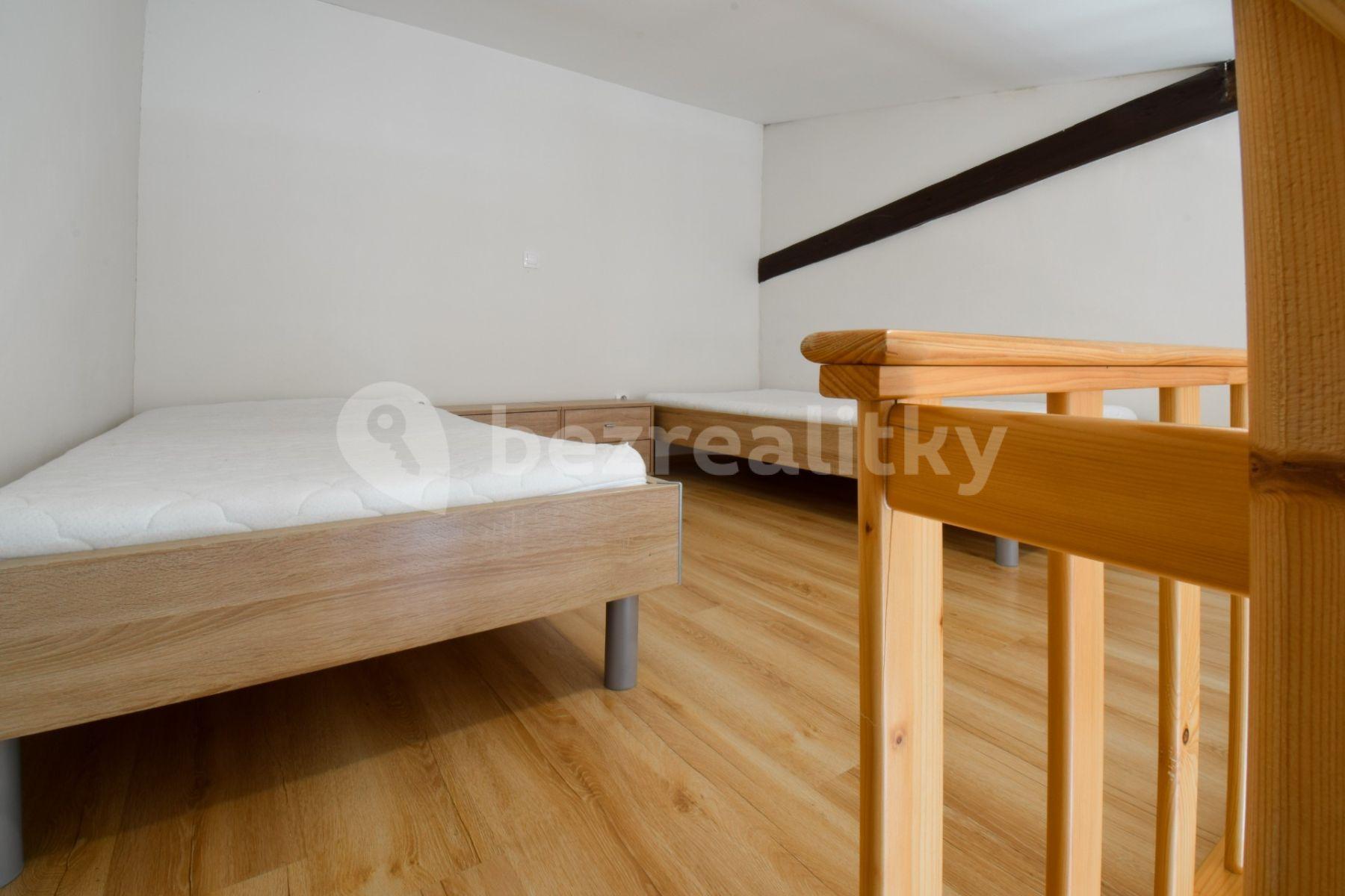 Pronájem bytu 1+kk 25 m², Hybešova, Brno, Jihomoravský kraj