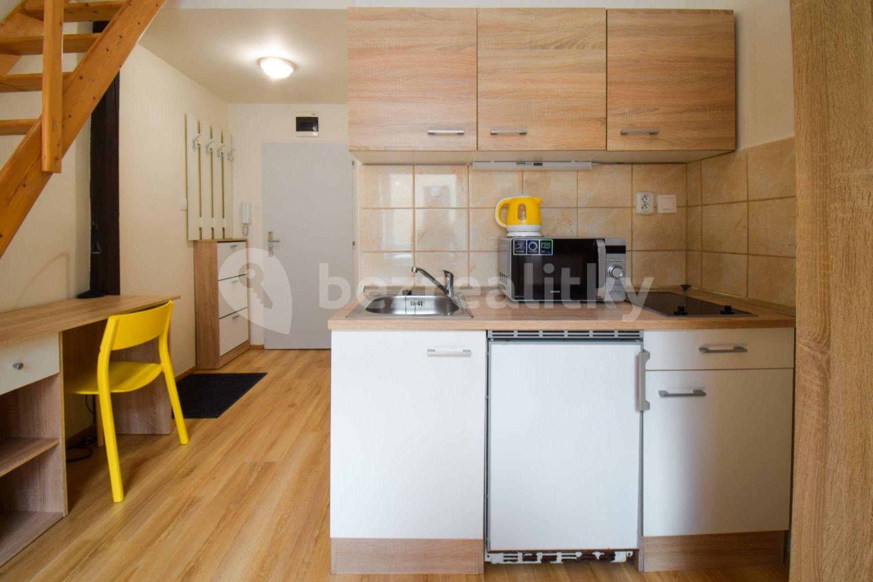 Pronájem bytu 1+kk 25 m², Hybešova, Brno, Jihomoravský kraj