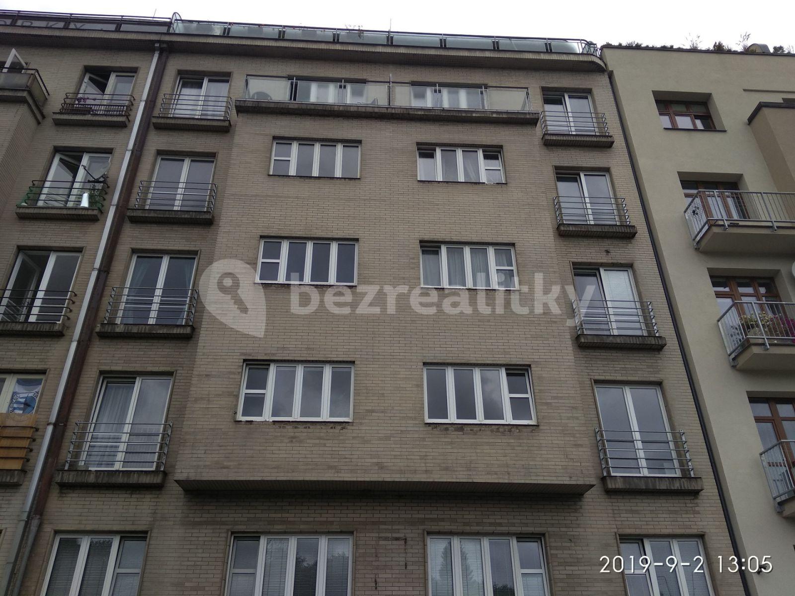 Pronájem bytu 1+kk 30 m², Na Kopečku, Praha, Praha