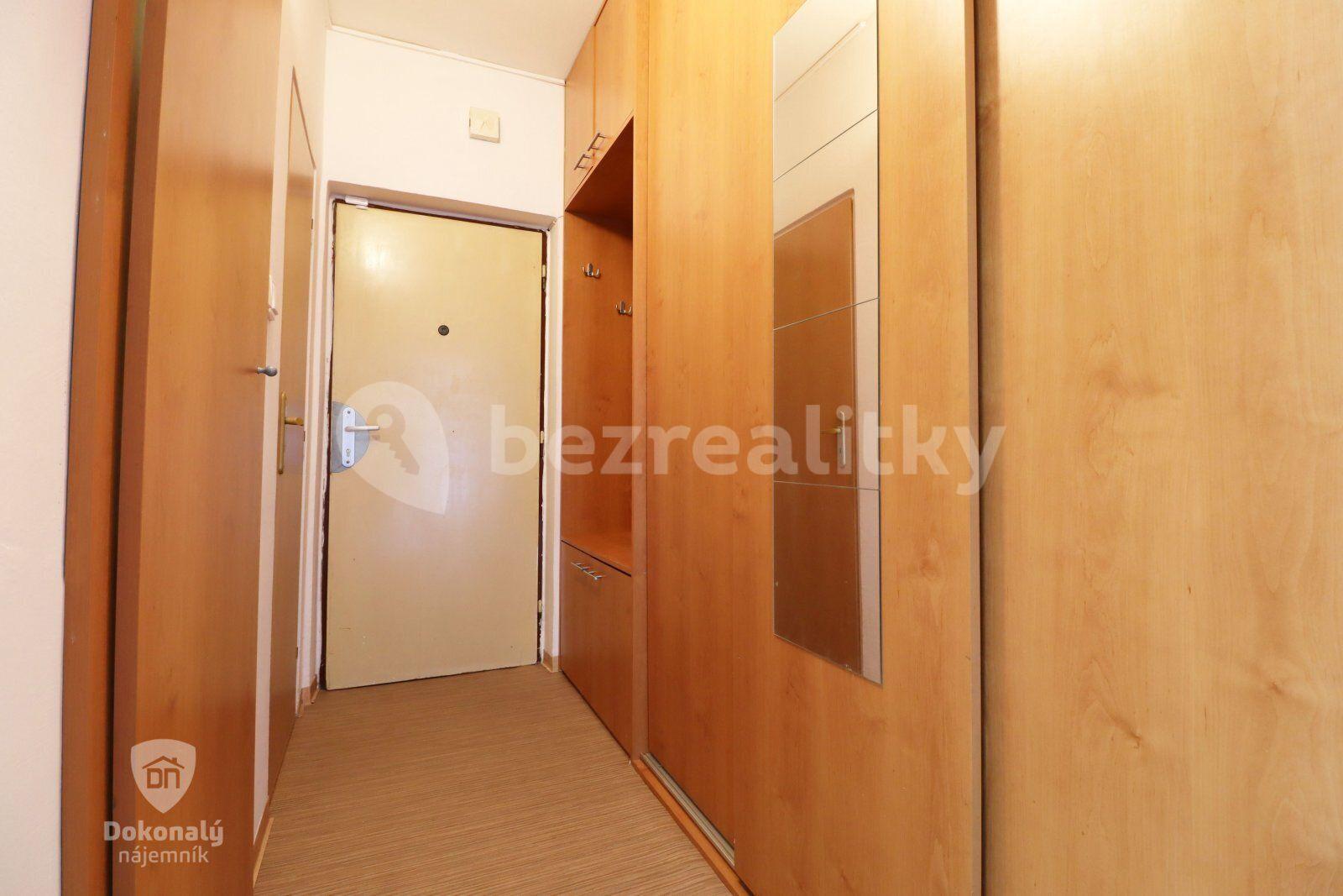 Pronájem bytu 2+1 54 m², Vitry, Kladno, Středočeský kraj