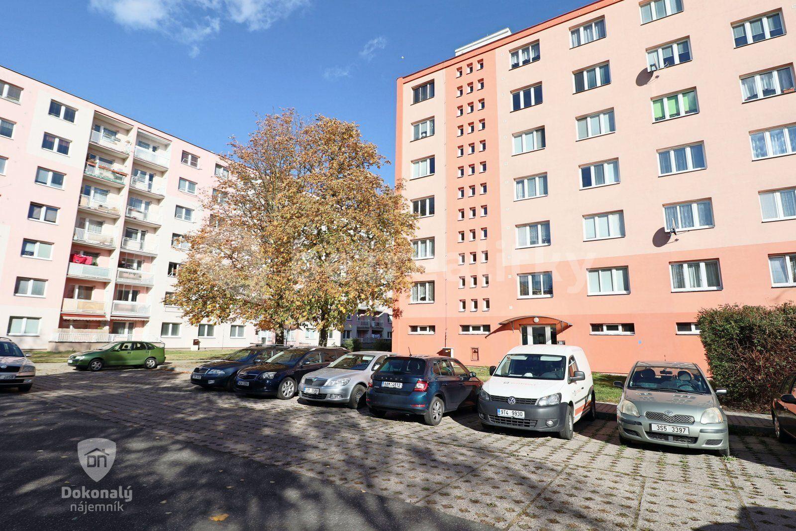 Pronájem bytu 2+1 54 m², Vitry, Kladno, Středočeský kraj