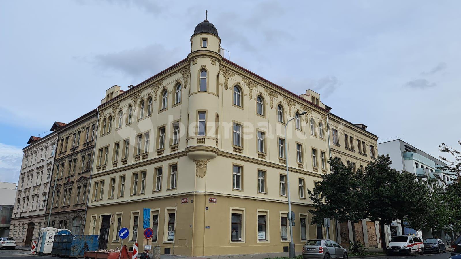 Pronájem bytu 1+kk 30 m², Tusarova, Praha, Praha