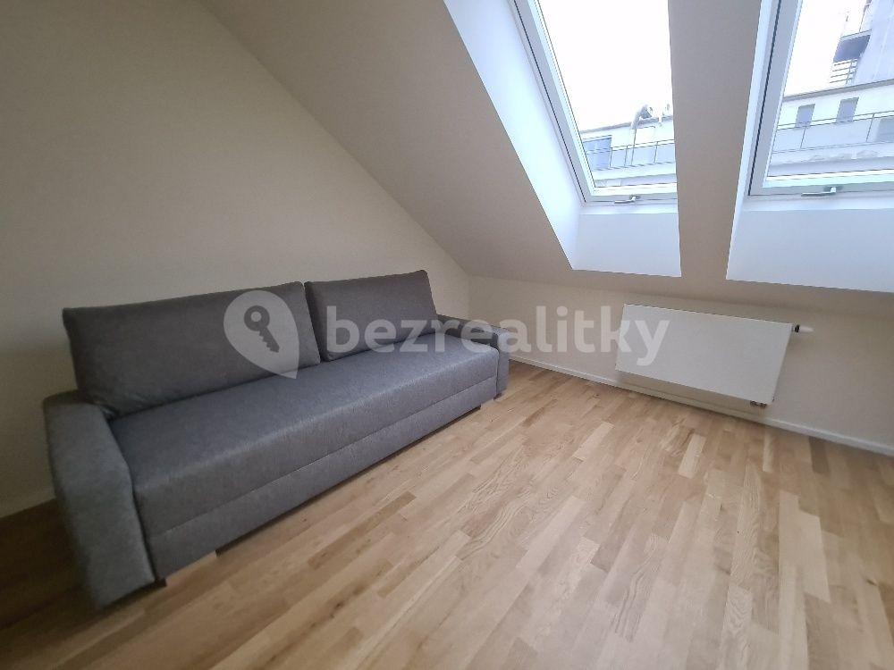 Pronájem bytu 1+kk 30 m², Tusarova, Praha, Praha