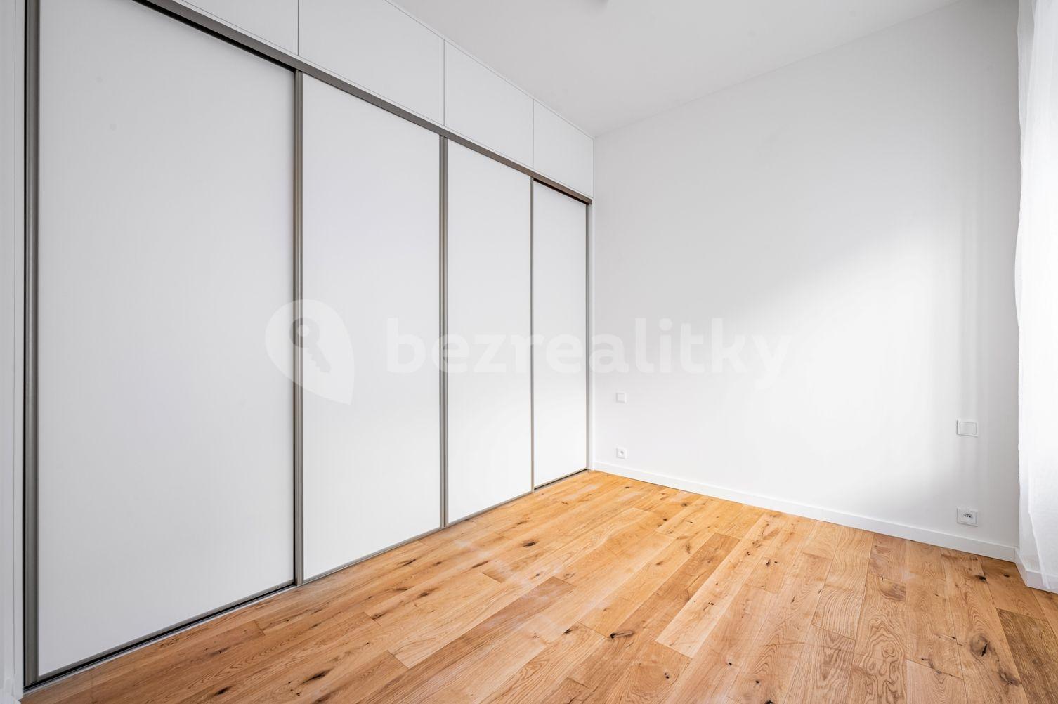 Pronájem bytu 2+kk 62 m², Římská, Praha, Praha