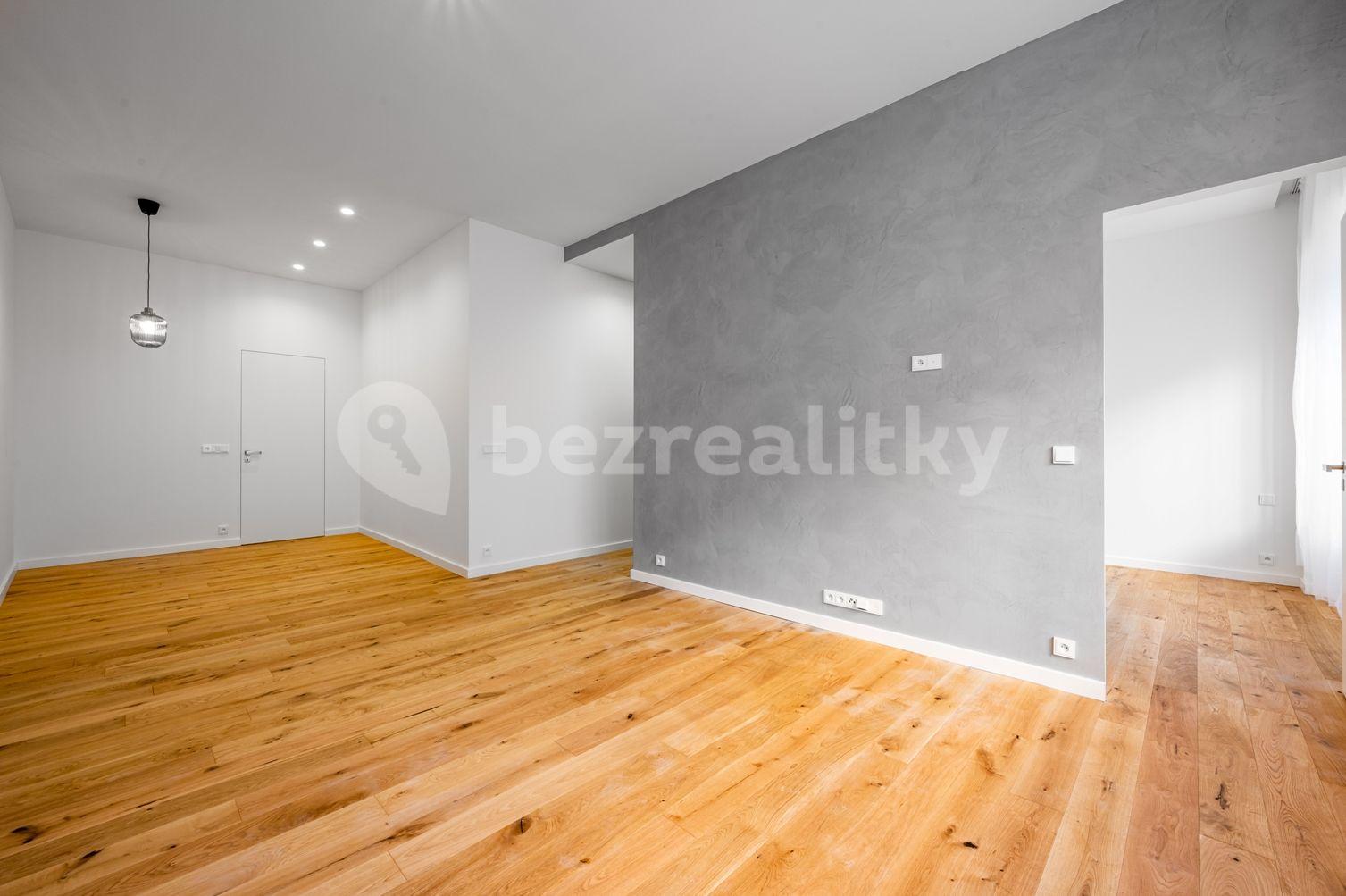 Pronájem bytu 2+kk 62 m², Římská, Praha, Praha