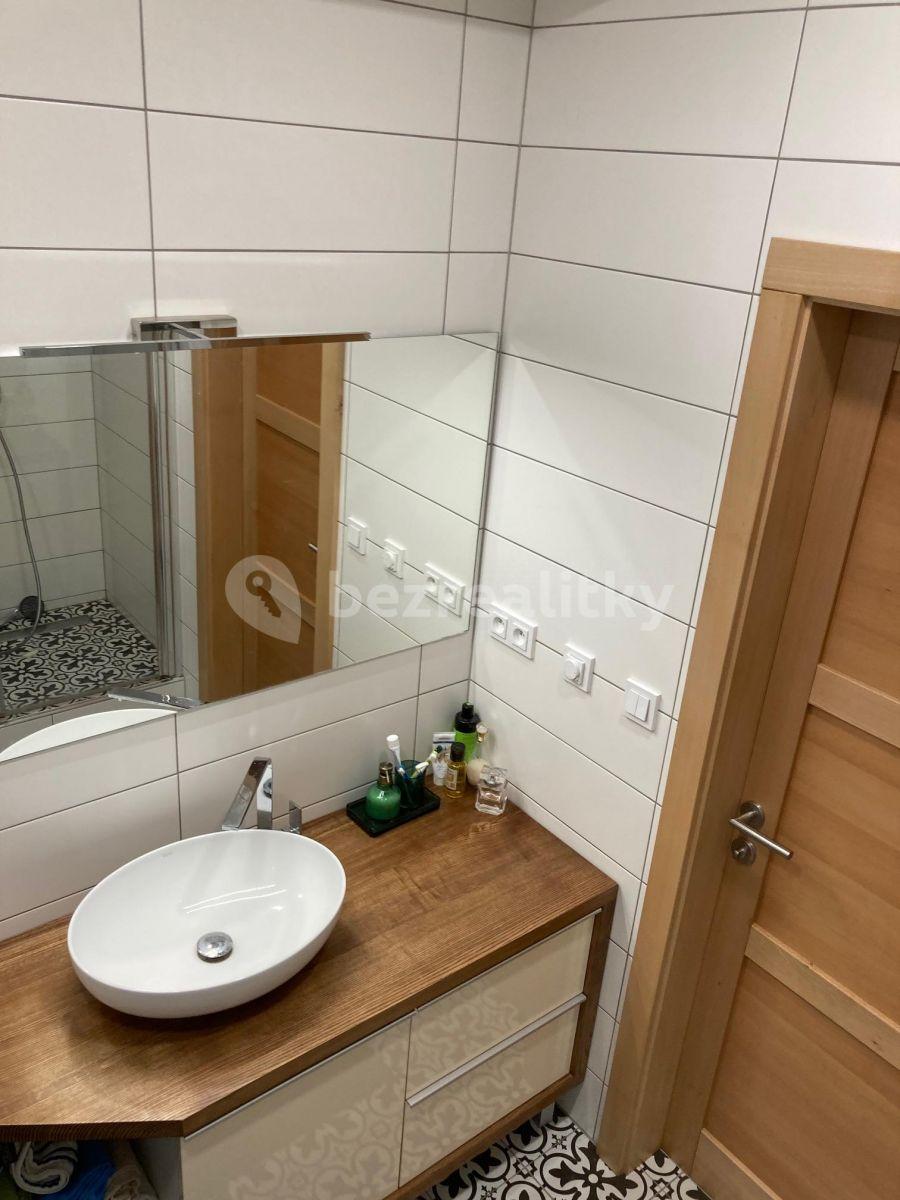 Pronájem bytu 3+kk 70 m², V Háji, Praha, Praha