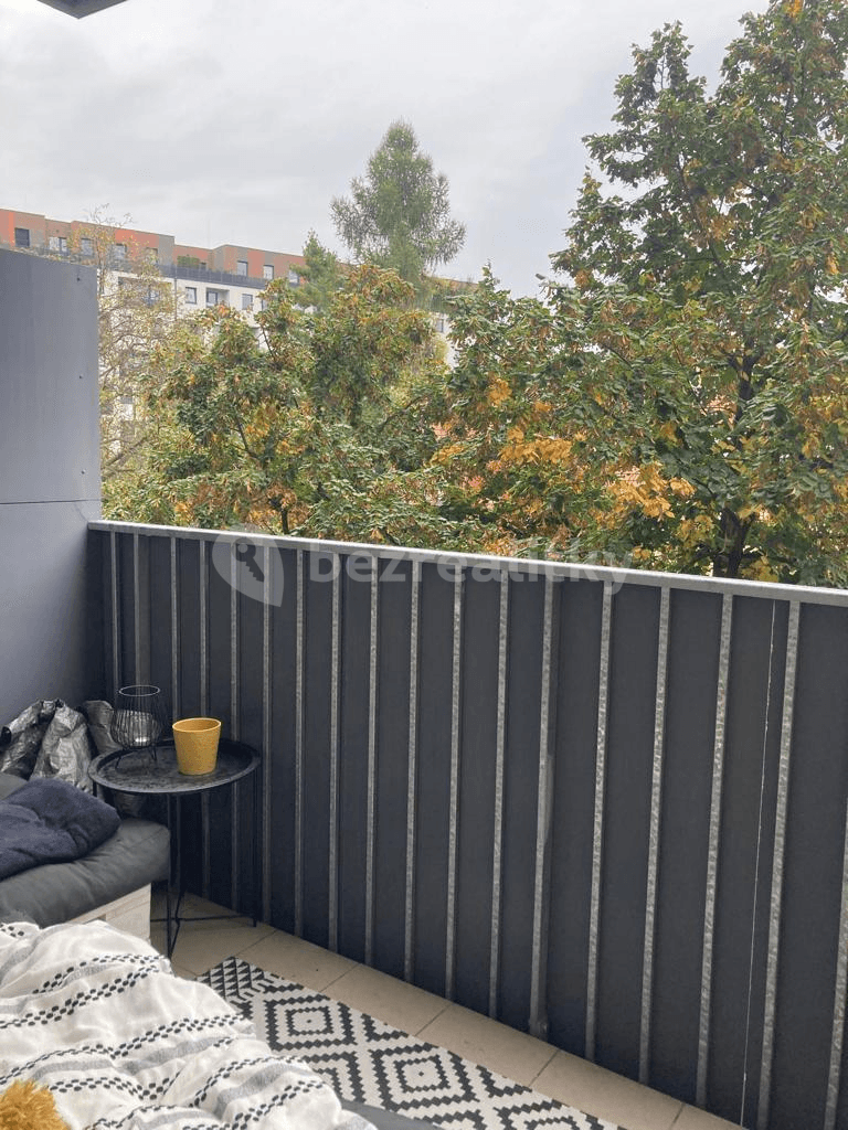 Pronájem bytu 1+kk 41 m², Letovská, Praha, Praha