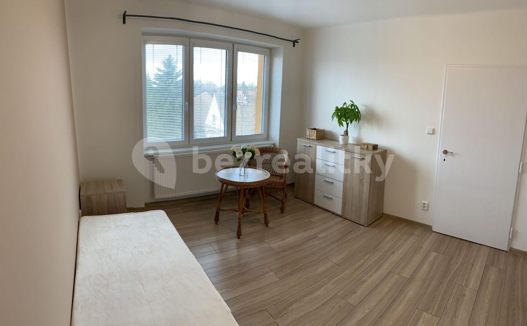 Pronájem bytu 2+1 56 m², Okružní, Nové Strašecí, Středočeský kraj