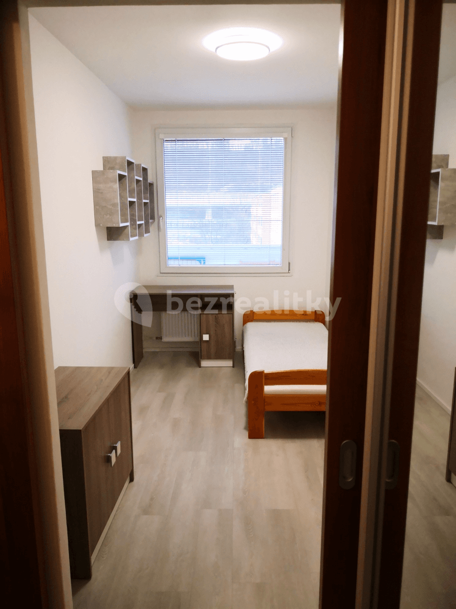 Pronájem bytu 2+kk 37 m², Molákova, Praha, Praha