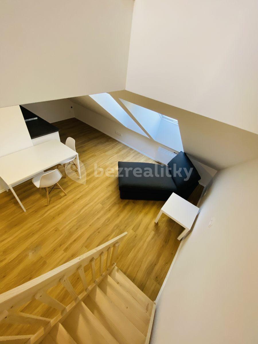 Pronájem bytu 2+kk 62 m², Karlínské náměstí, Praha, Praha