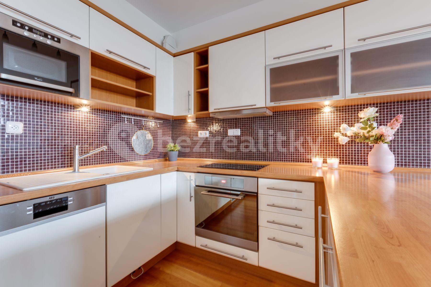 Pronájem bytu 3+kk 71 m², Vřesovická, Praha, Praha