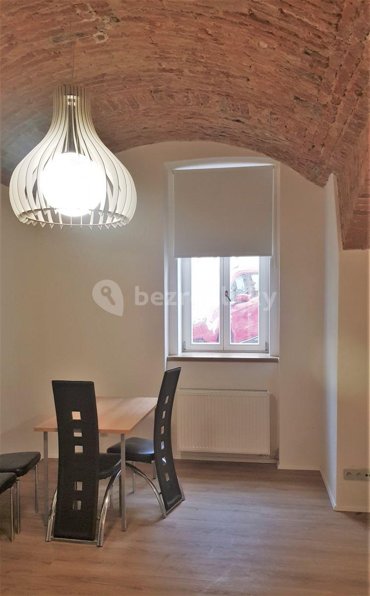 Pronájem bytu 1+kk 38 m², Rostislavova, Praha, Praha