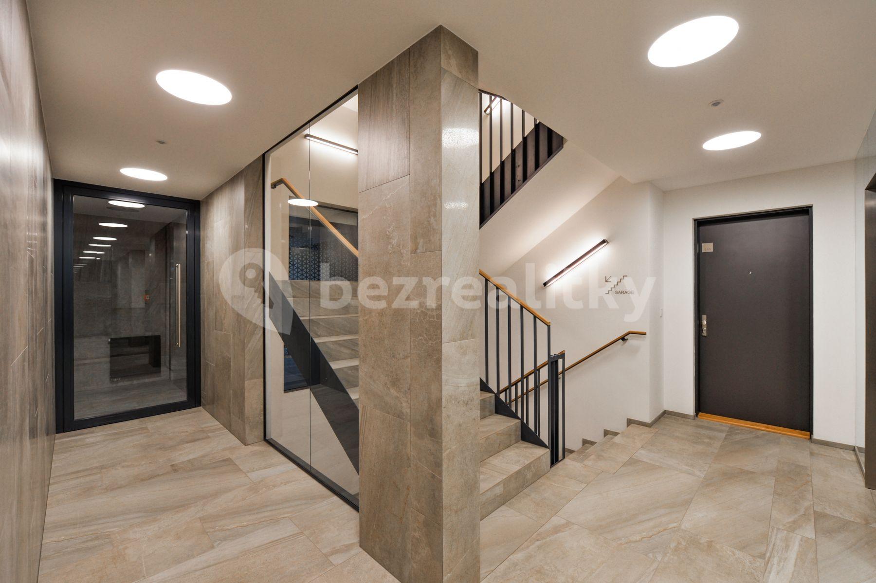 Pronájem bytu 2+kk 76 m², Ke Dvoru, Praha, Praha