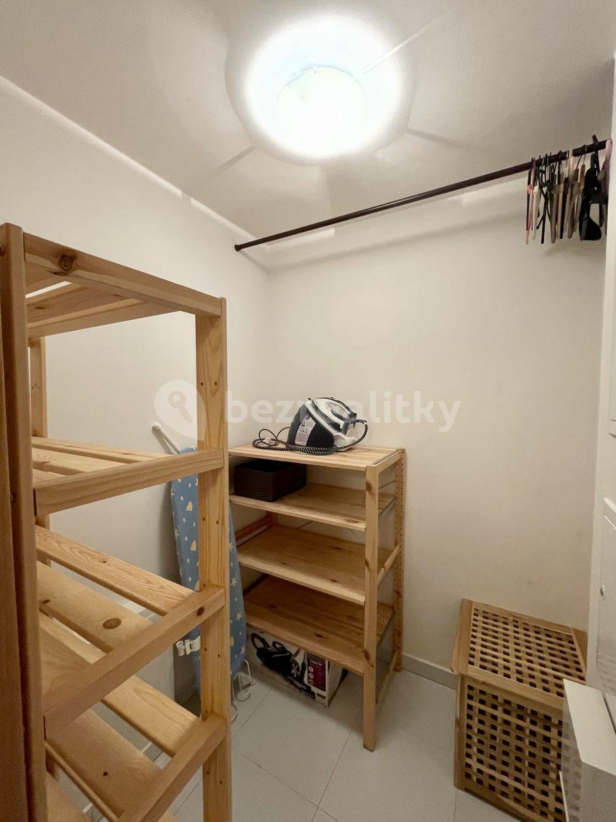 Pronájem bytu 2+kk 60 m², V Zářezu, Praha, Praha