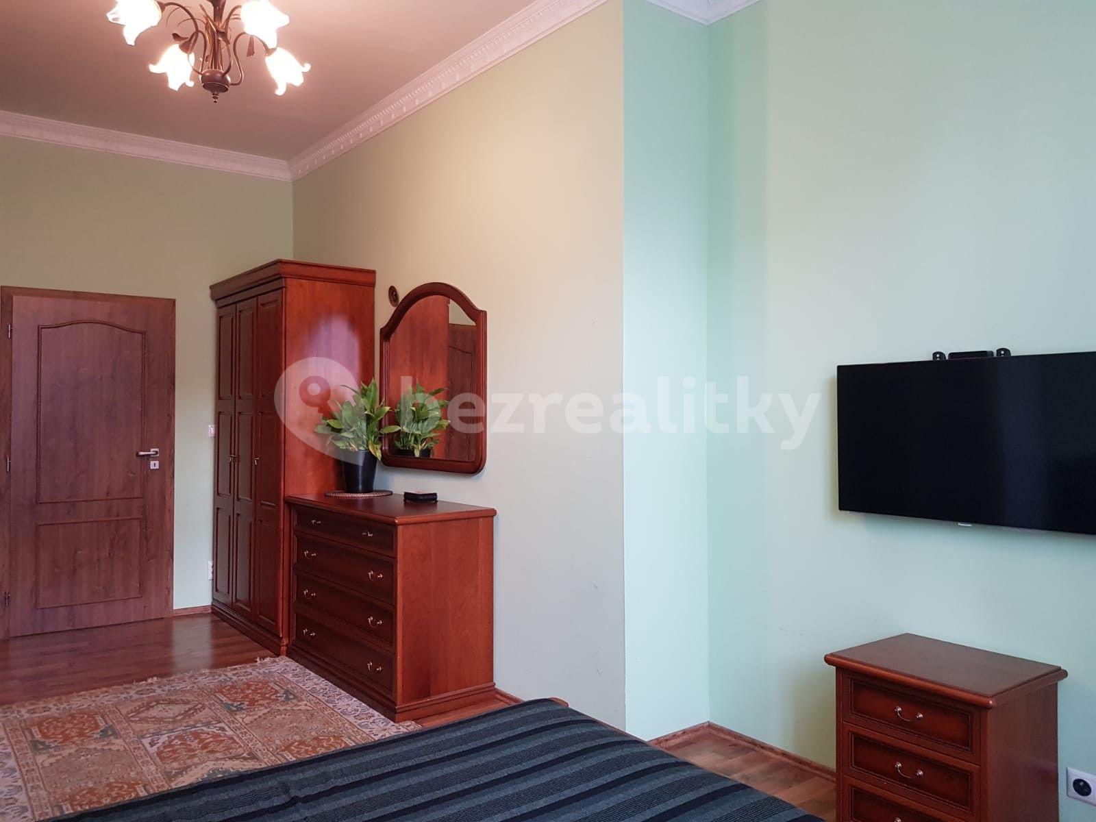 Prodej bytu 3+1 85 m², Moravská, Karlovy Vary, Karlovarský kraj