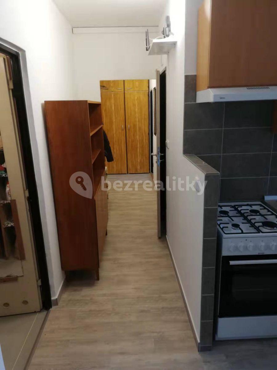 Pronájem bytu 3+1 74 m², Demlova, Jihlava, Kraj Vysočina